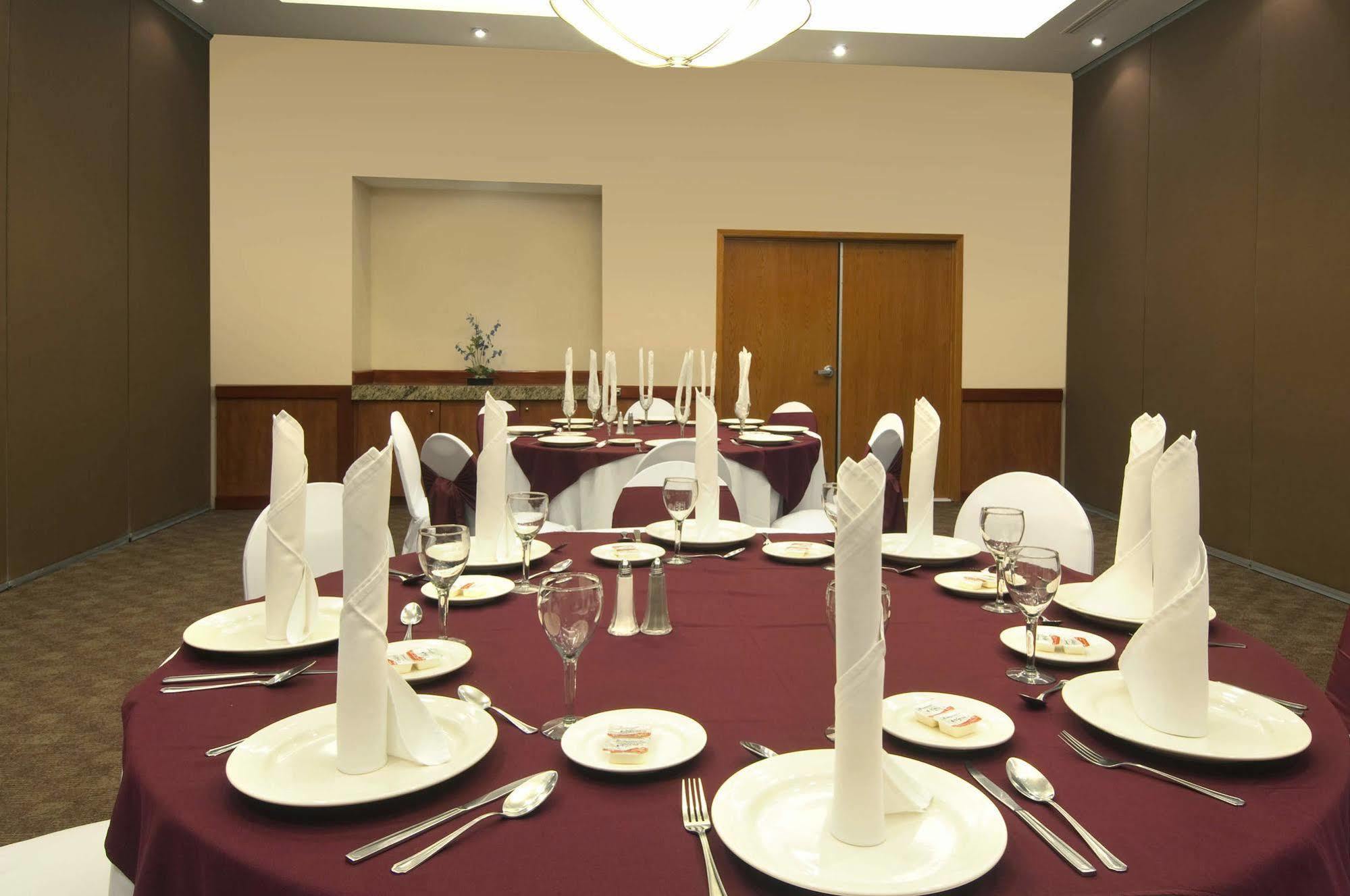 Fiesta Inn Poza Rica Eksteriør billede